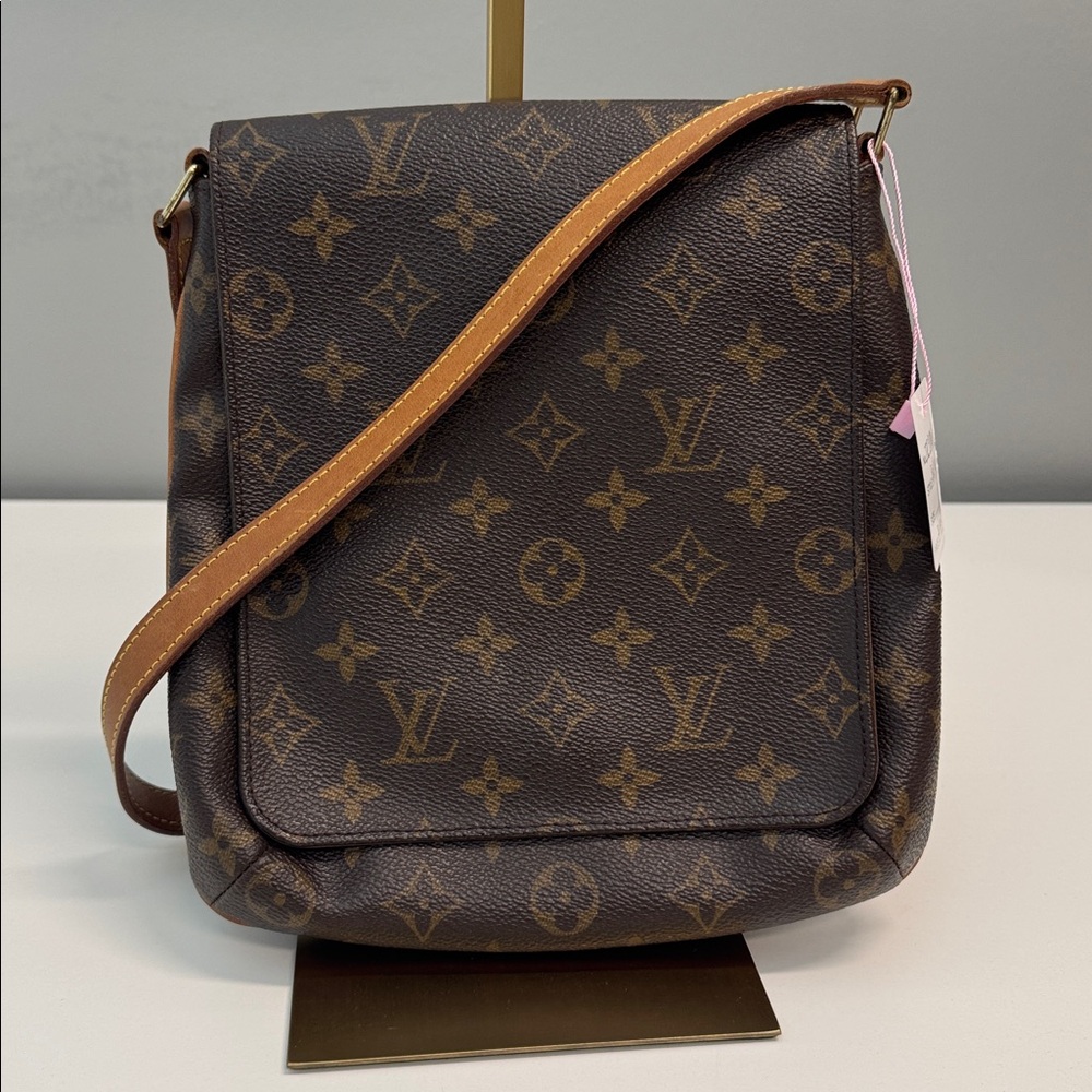 Louis Vuitton Monogram Canvas Musette Salsa Shoulder Bag Vachetta Leather